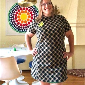 Vintage 60s Green plaid MCM mod mini with gold button detail.